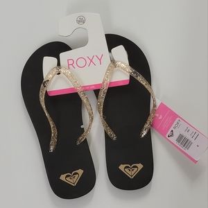 Roxy | Hawaiian Thong Sandals NWT Size 4